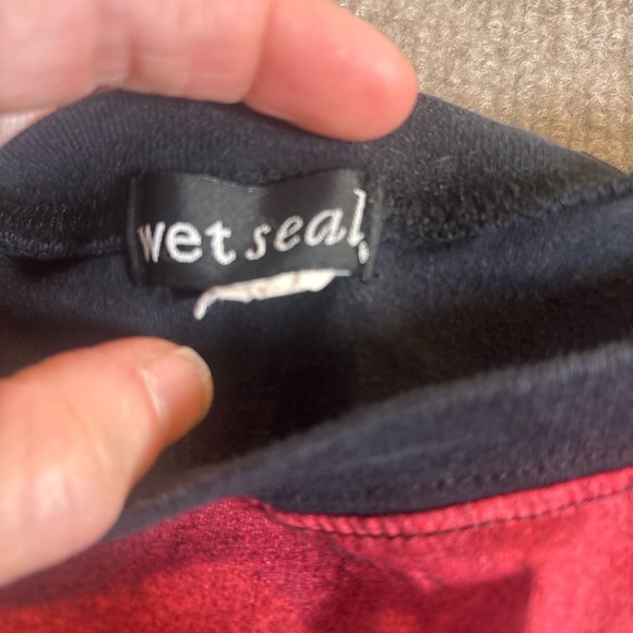 Wet Seal Black & Red Heart Graphic Top
Size: Estimated Women’s M/L  1105 - Picture 2 of 2